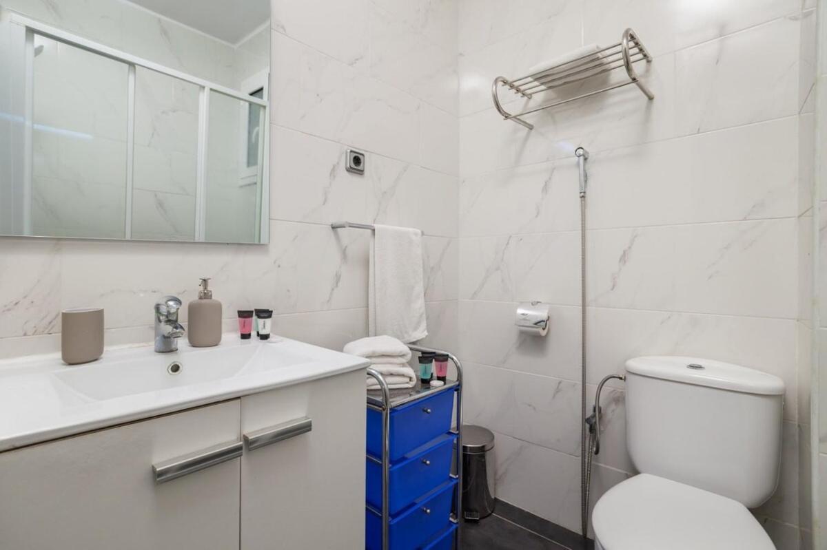 Next To Sagrada Familia 4-Bedroom Apartment Barselona Dış mekan fotoğraf