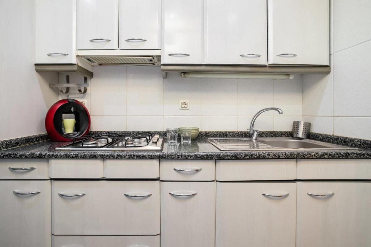 Next To Sagrada Familia 4-Bedroom Apartment Barselona Dış mekan fotoğraf