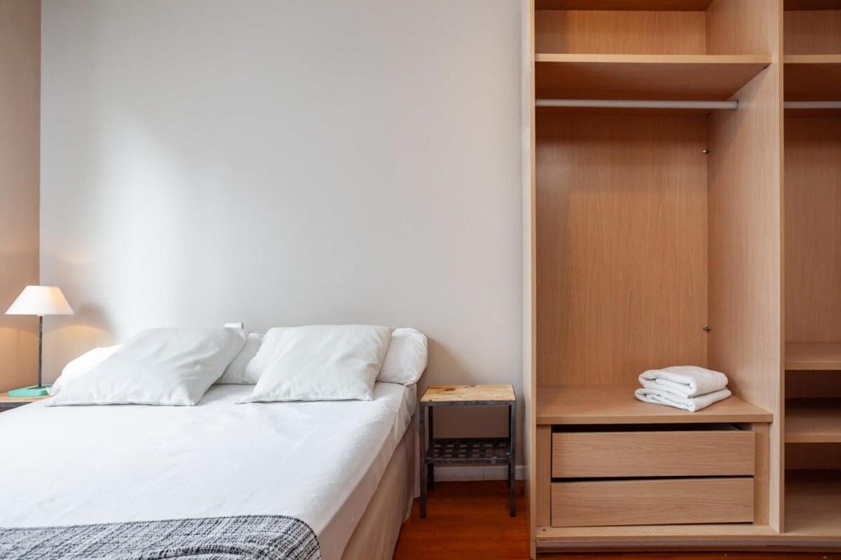 Next To Sagrada Familia 4-Bedroom Apartment Barselona Dış mekan fotoğraf
