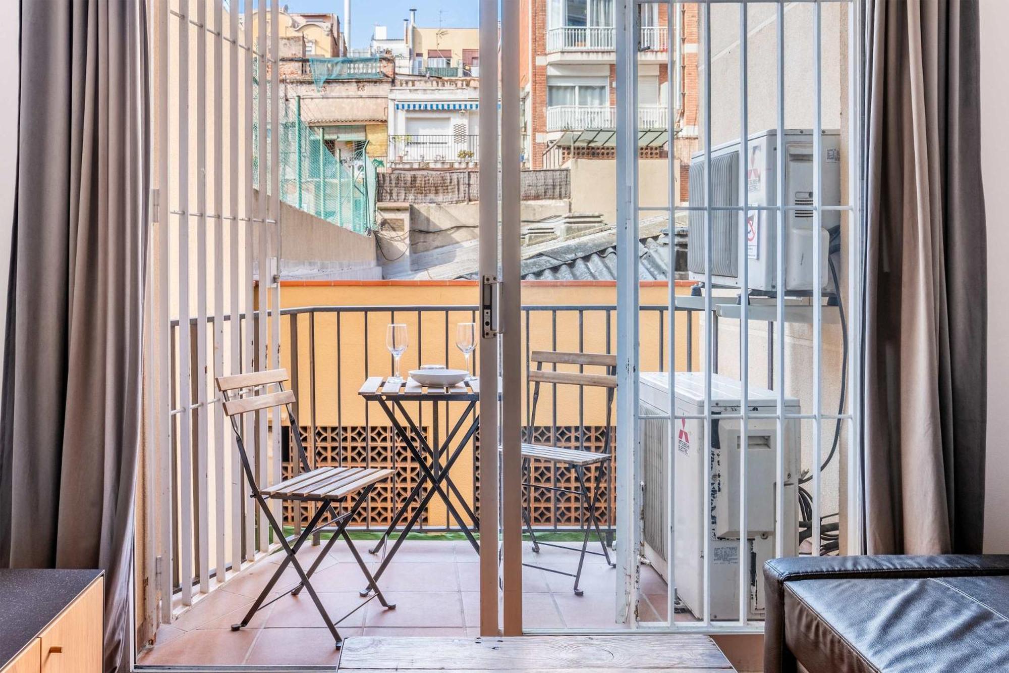 Next To Sagrada Familia 4-Bedroom Apartment Barselona Dış mekan fotoğraf