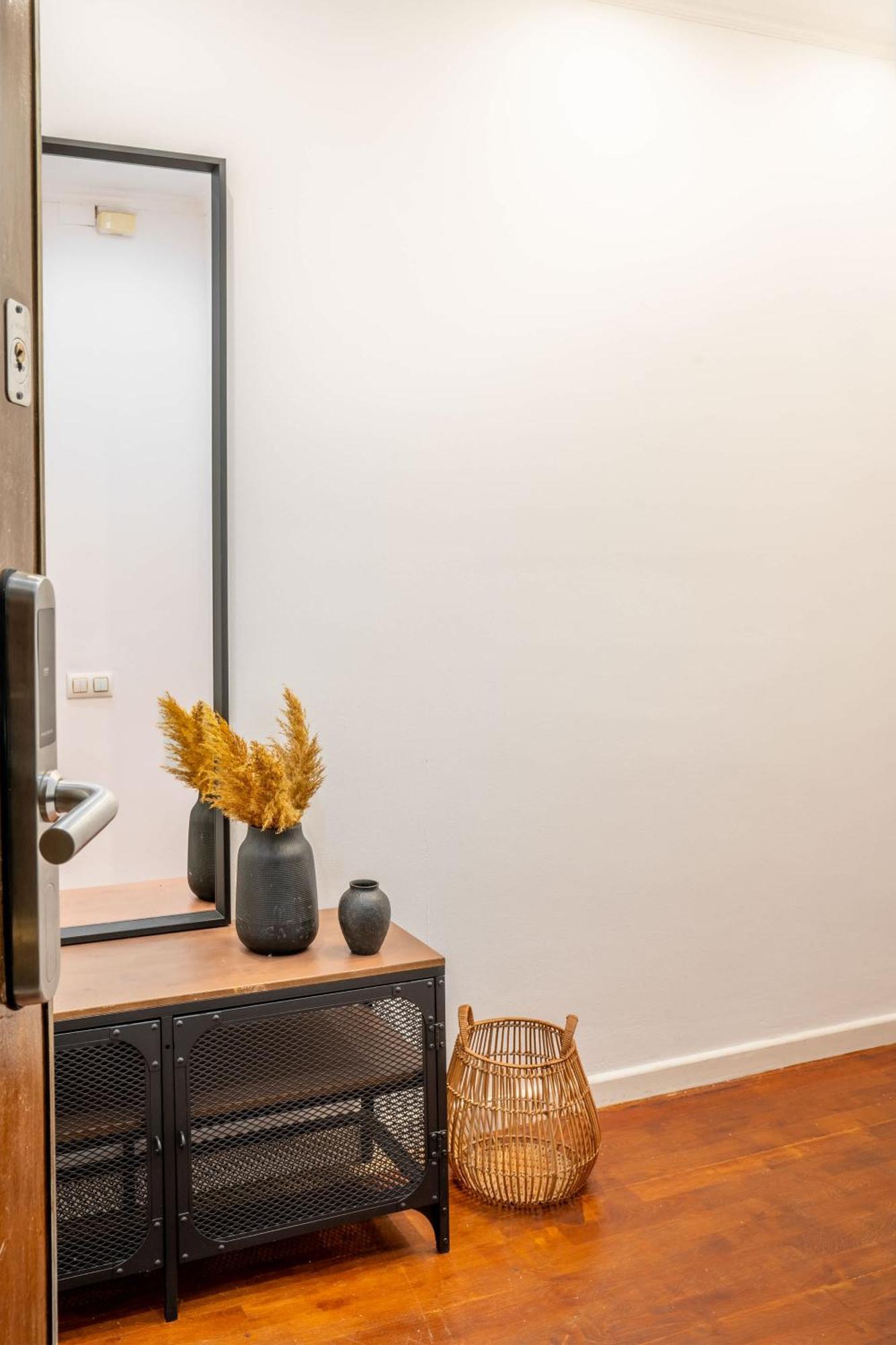 Next To Sagrada Familia 4-Bedroom Apartment Barselona Dış mekan fotoğraf