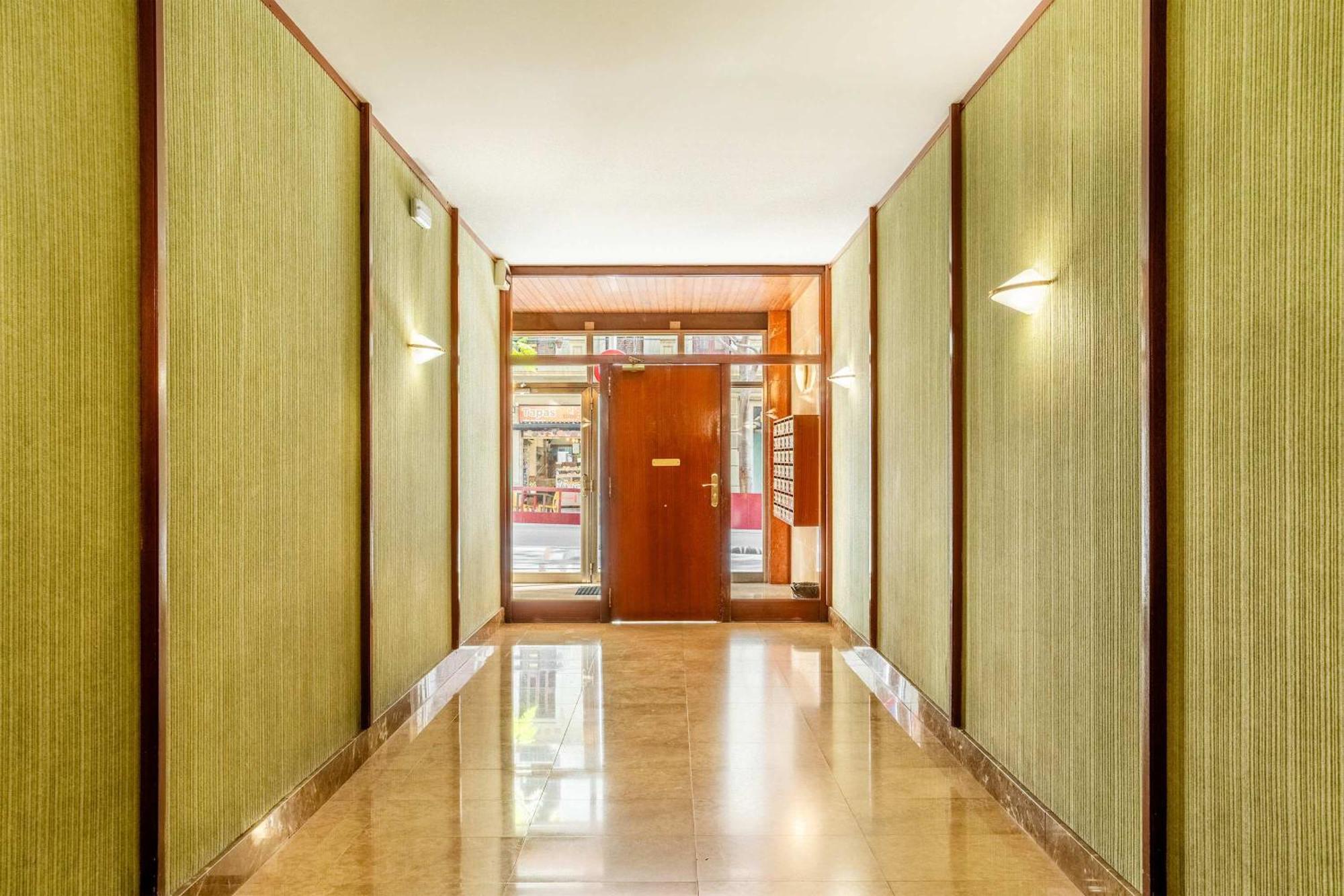 Next To Sagrada Familia 4-Bedroom Apartment Barselona Dış mekan fotoğraf