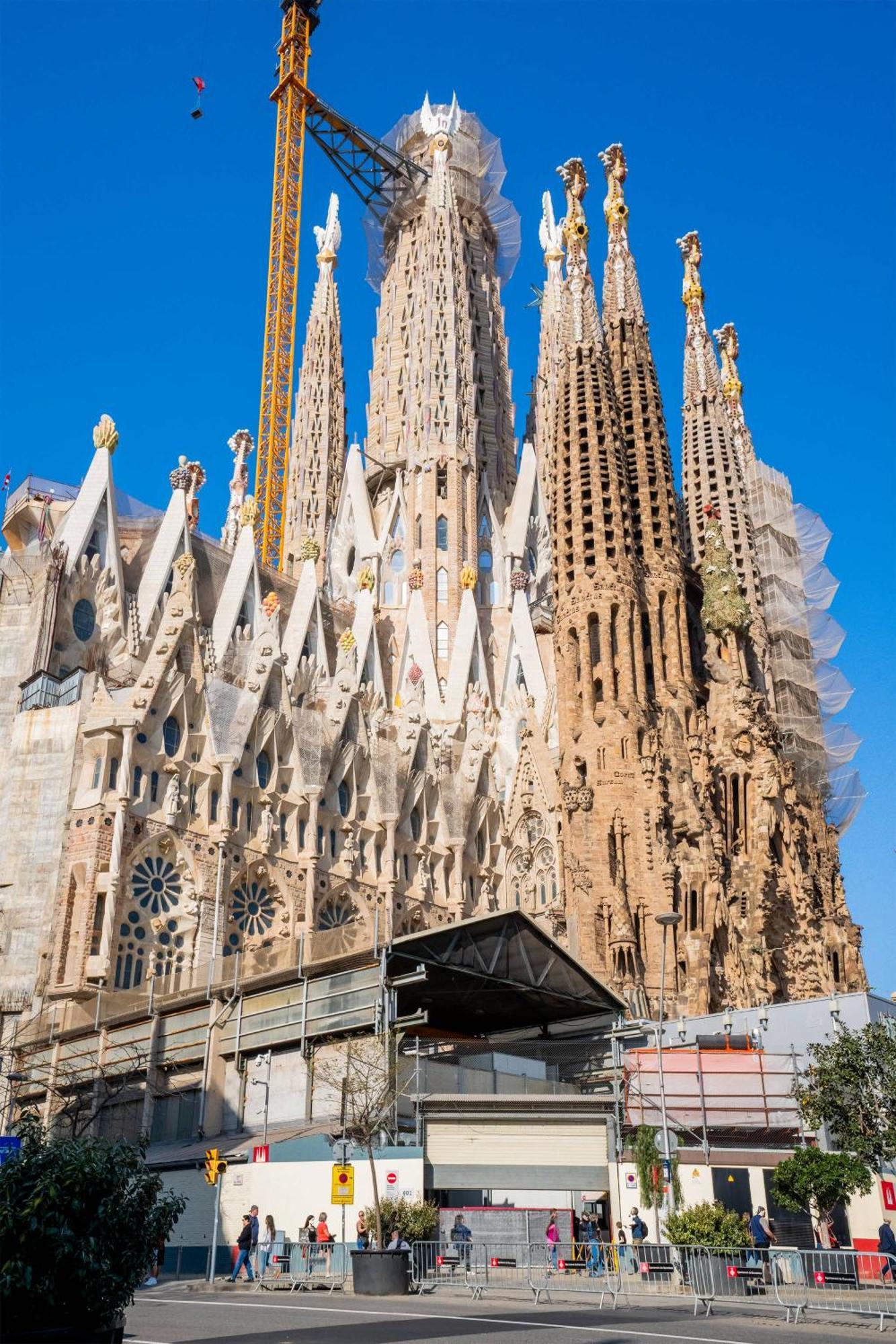 Next To Sagrada Familia 4-Bedroom Apartment Barselona Dış mekan fotoğraf